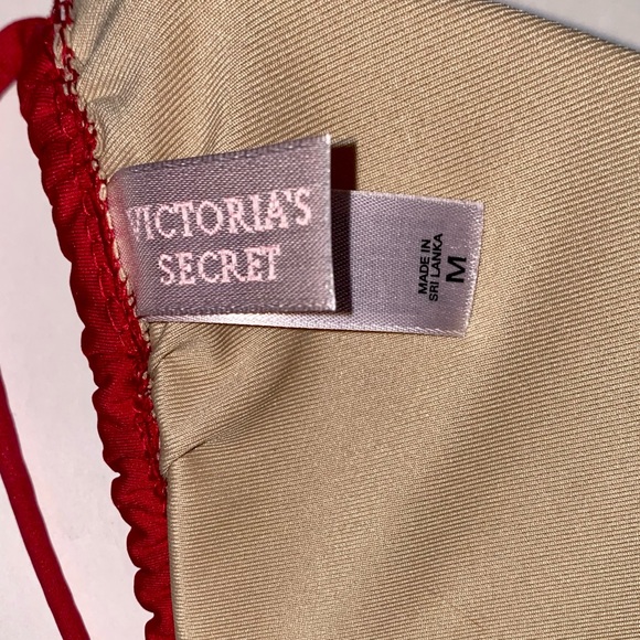 Victoria’s Secret Triangle String Double Tie Red Bikini Top ONLY Medium Swimwear - Picture 7 of 8